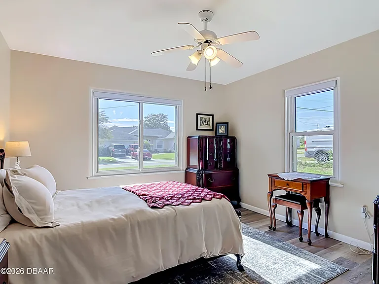 1621 N Oleander Ave — Photo 27