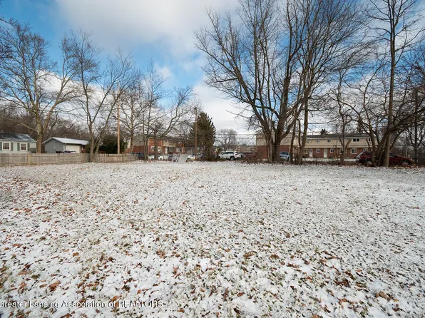 3907 Ingham St, Lansing, MI 48911