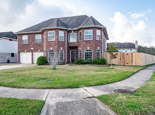 4302 Tree Line Dr, Pasadena, TX 77505