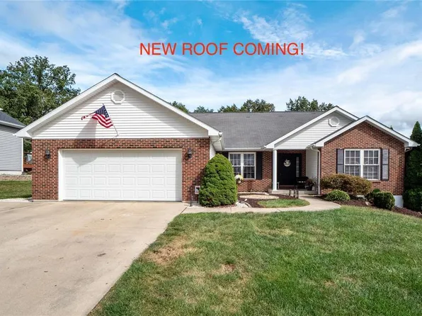 310 Elizabeth Dr, Columbia, IL 62236