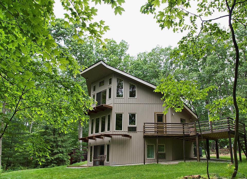 1st image of 242 Songbird Ln