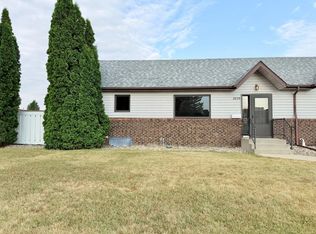 2035 12th St NW, Minot, ND 58703