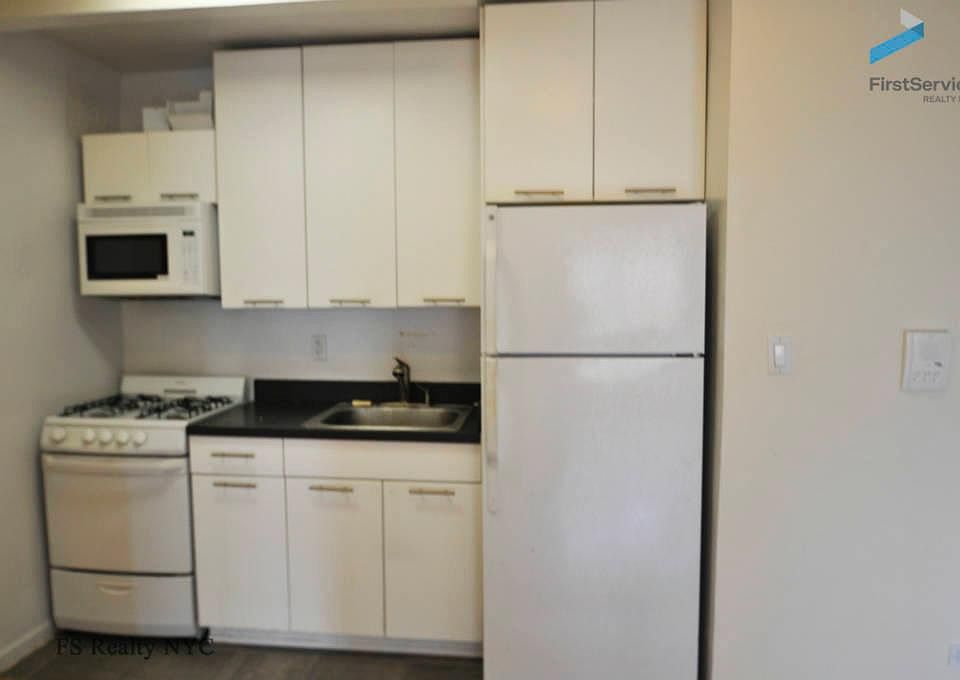 2nd image of 4141 44th St APT K1