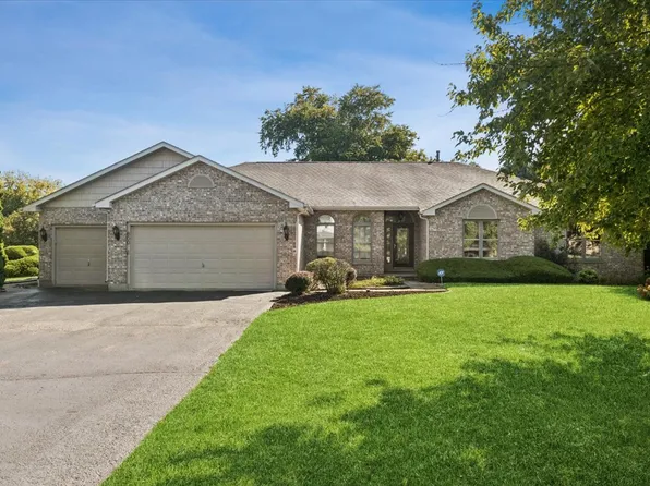 800 Silver Glen Rd, McHenry, IL 60050