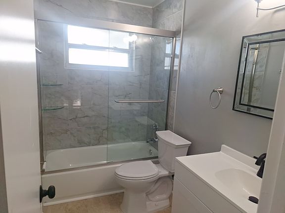 4th image of 8469 Rockland Dr