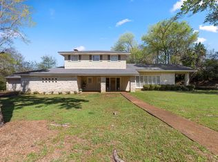 322 W Lakewood St, Nacogdoches, TX 75965