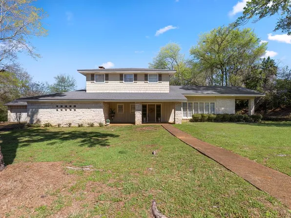 322 W Lakewood St, Nacogdoches, TX 75965