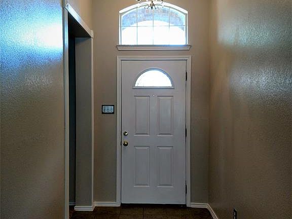 4th image of 114 Charlotte Dr