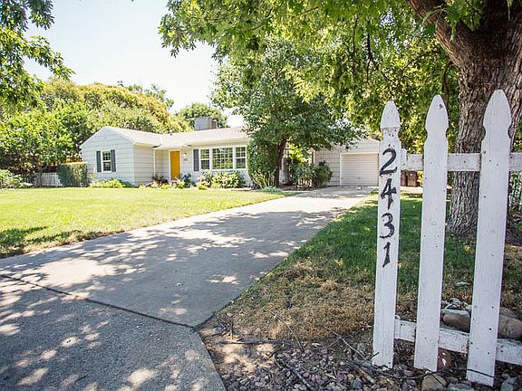 3rd image of 2431 E Westcott Ave