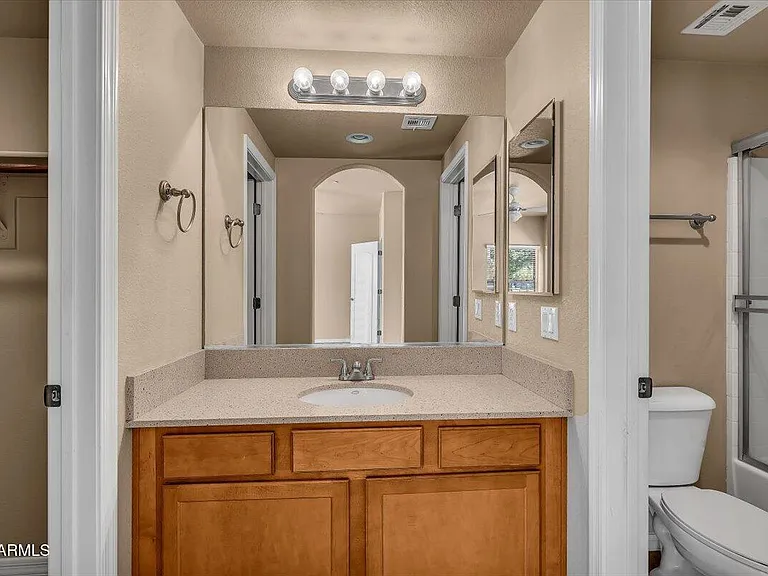 1351 N Pleasant Dr #1060 — Photo 12