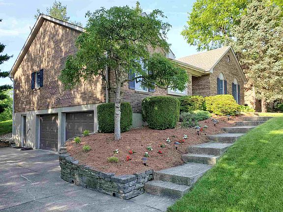 4th image of 2801 Deerfield Dr