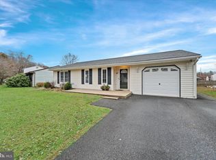 40 E Shady Dr, Newark, DE 19713