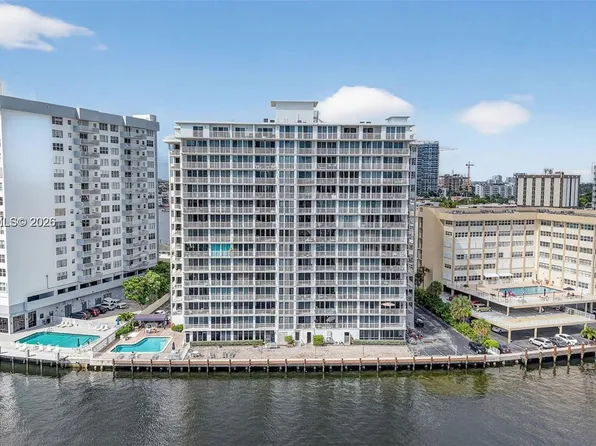 121 Golden Isles Dr APT 104, Hallandale, FL 33009