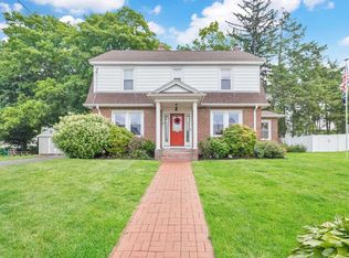 21 White Ave, East Longmeadow, MA 01028