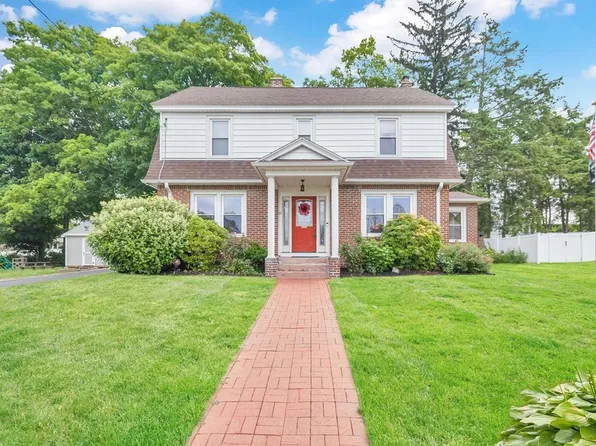 21 White Ave, East Longmeadow, MA 01028
