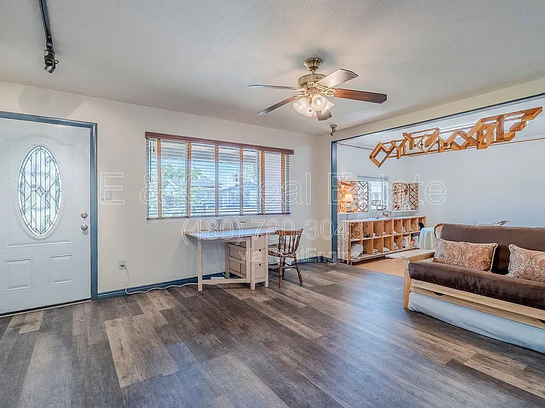 1022 W Apollo Ave — Photo 18
