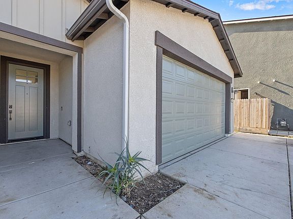 5th image of 1611 E Copper Court