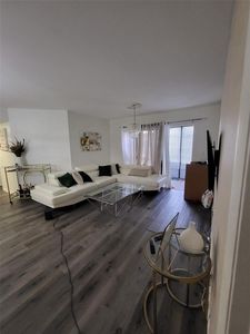 9715 Hammocks Blvd APT 101, Miami, FL, 33196