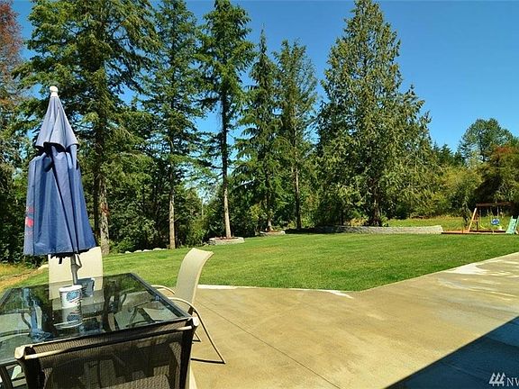 5th image of 6802 Thoroughbred Ln SE