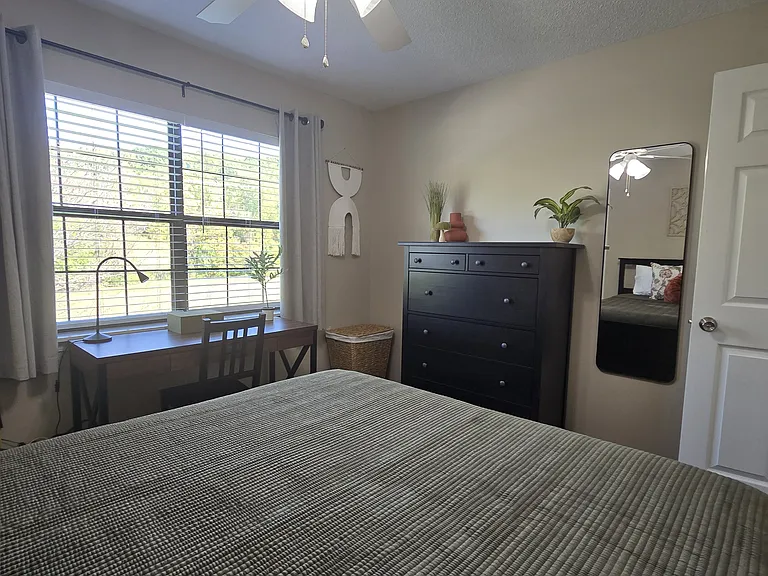 112 Kings Mountain Ct — Photo 31