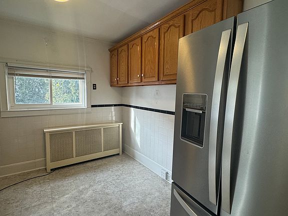 2nd image of 207 Church St
