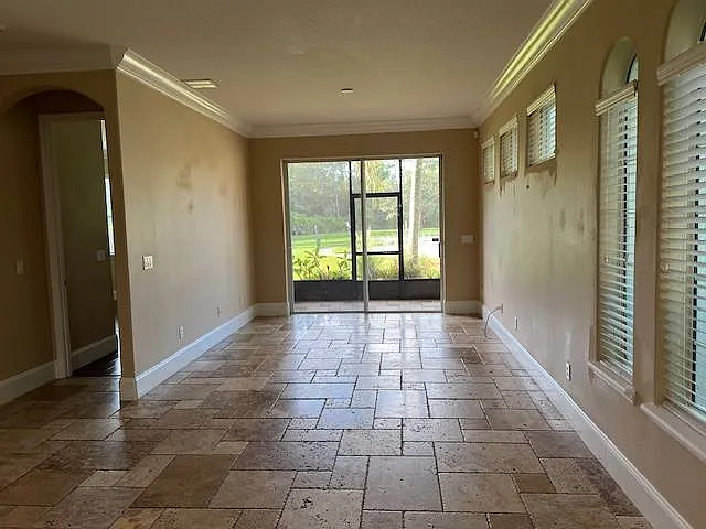 10139 Willow Grove Ct — Photo 4
