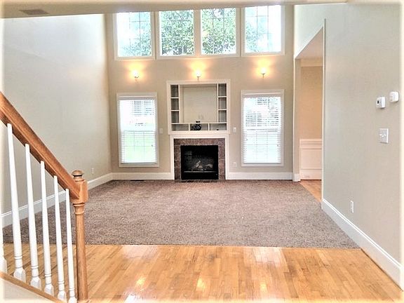 2nd image of 102 Hopedale Ct