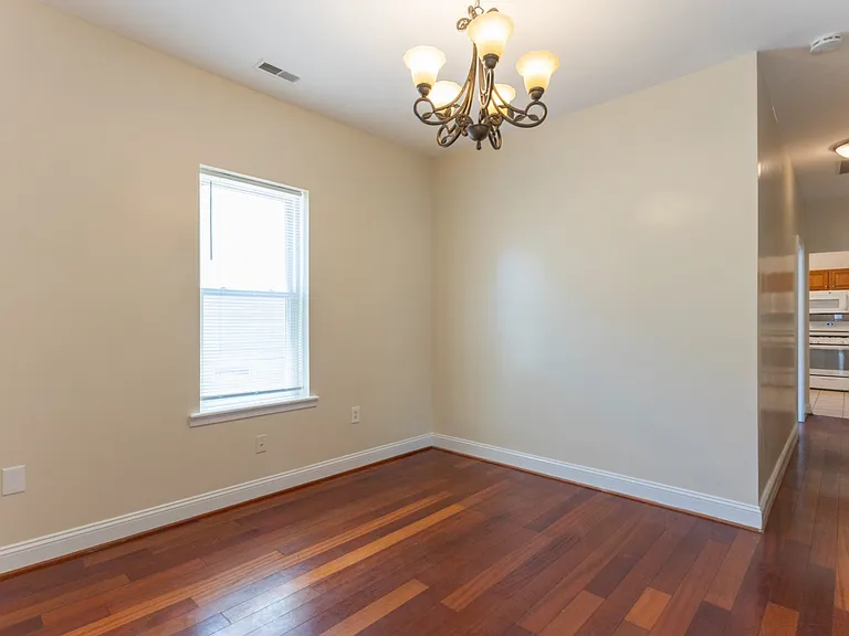 1706 Harman Ave — Photo 9