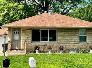 6840 Benton St, Lincoln, NE 68507