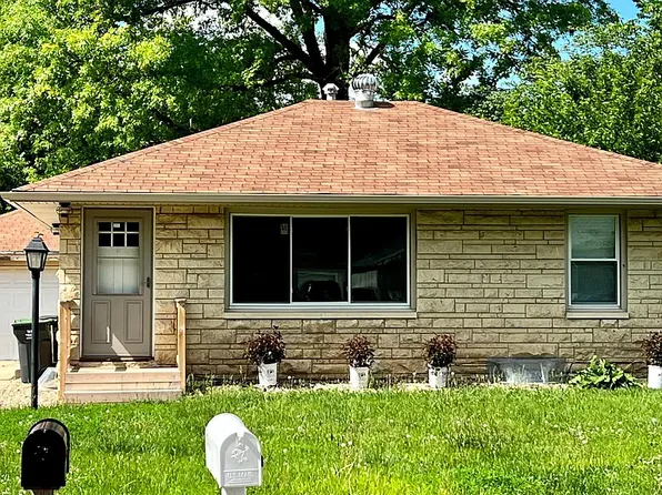 6840 Benton St, Lincoln, NE 68507