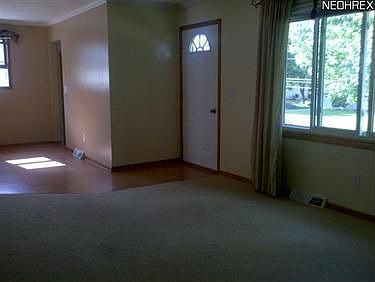 5th image of 128 Homan Dr