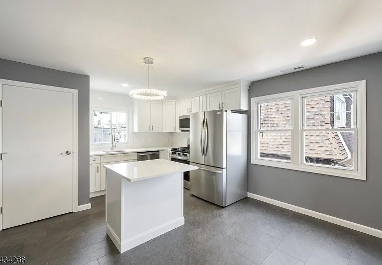83 Grant Ave #2 — Photo 2