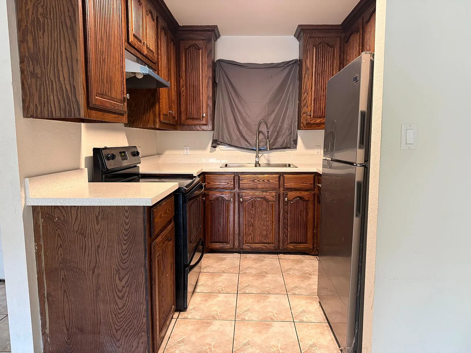 3 bed, 1141 sqft, $1,400 — Photo 4