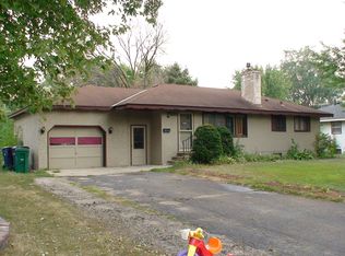 5924 Admiral Ln, Brooklyn Center, MN 55429