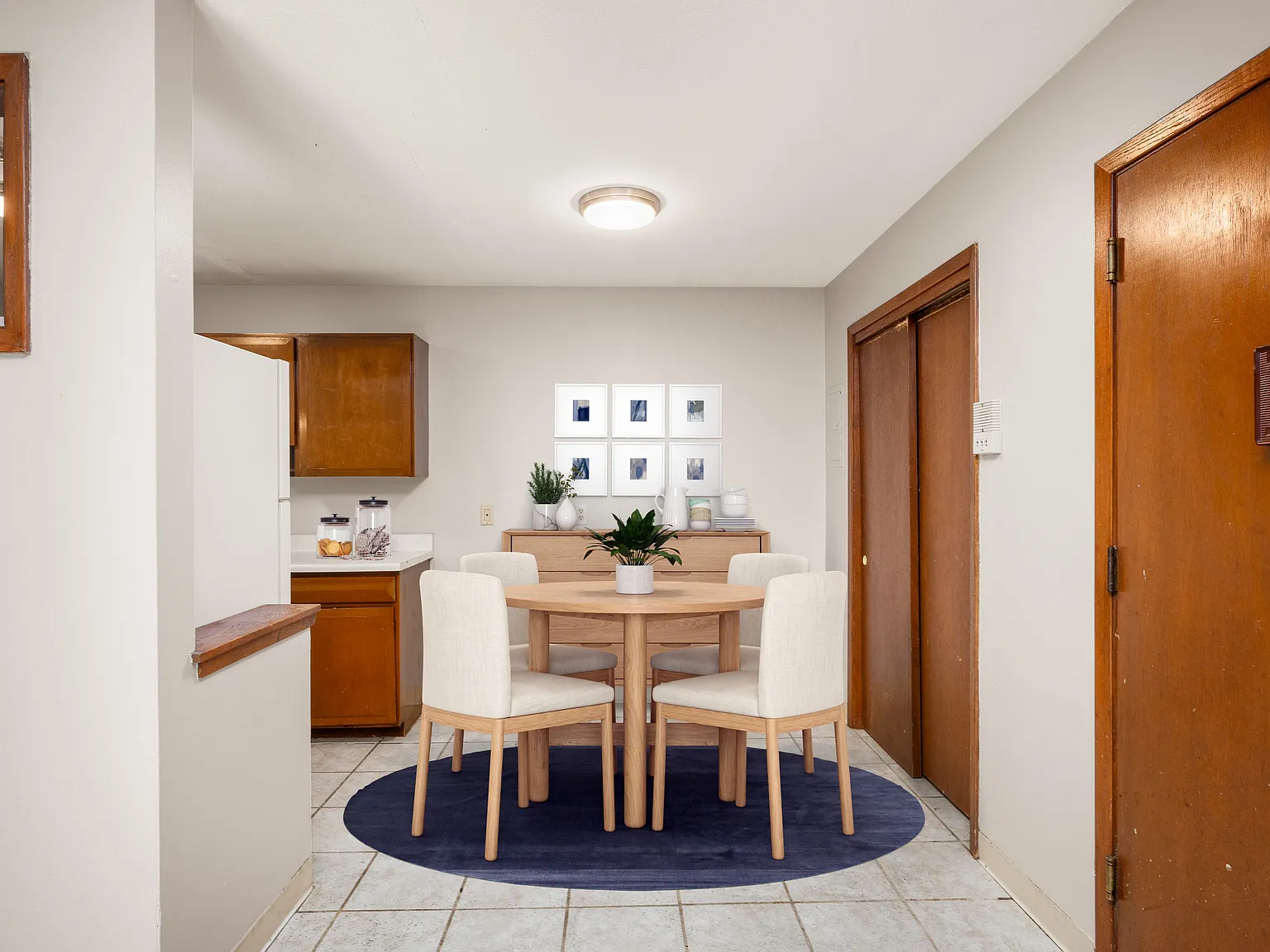 Oria Lakeview Apartments — Photo 4