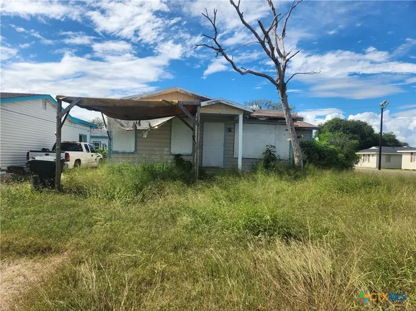 4701 Rogerson Dr, Corpus Christi, TX 78415