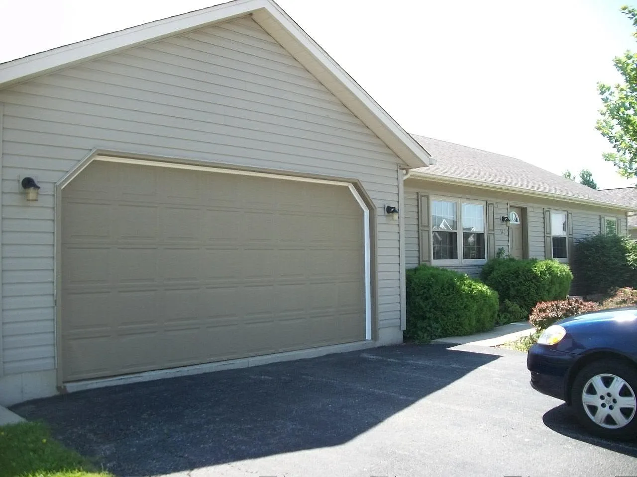 4 bed, 2265 sqft, $2,800 — Photo 3