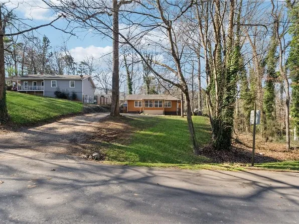 3150 Halifax Dr, Cumming, GA 30041