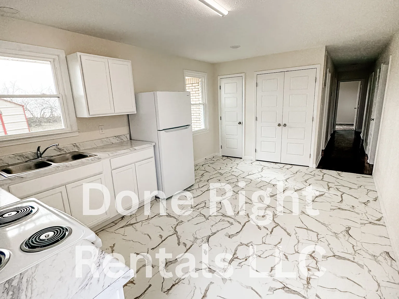 4 bed, 1.5 bath, 1242 sqft, $1,600 — Photo 3