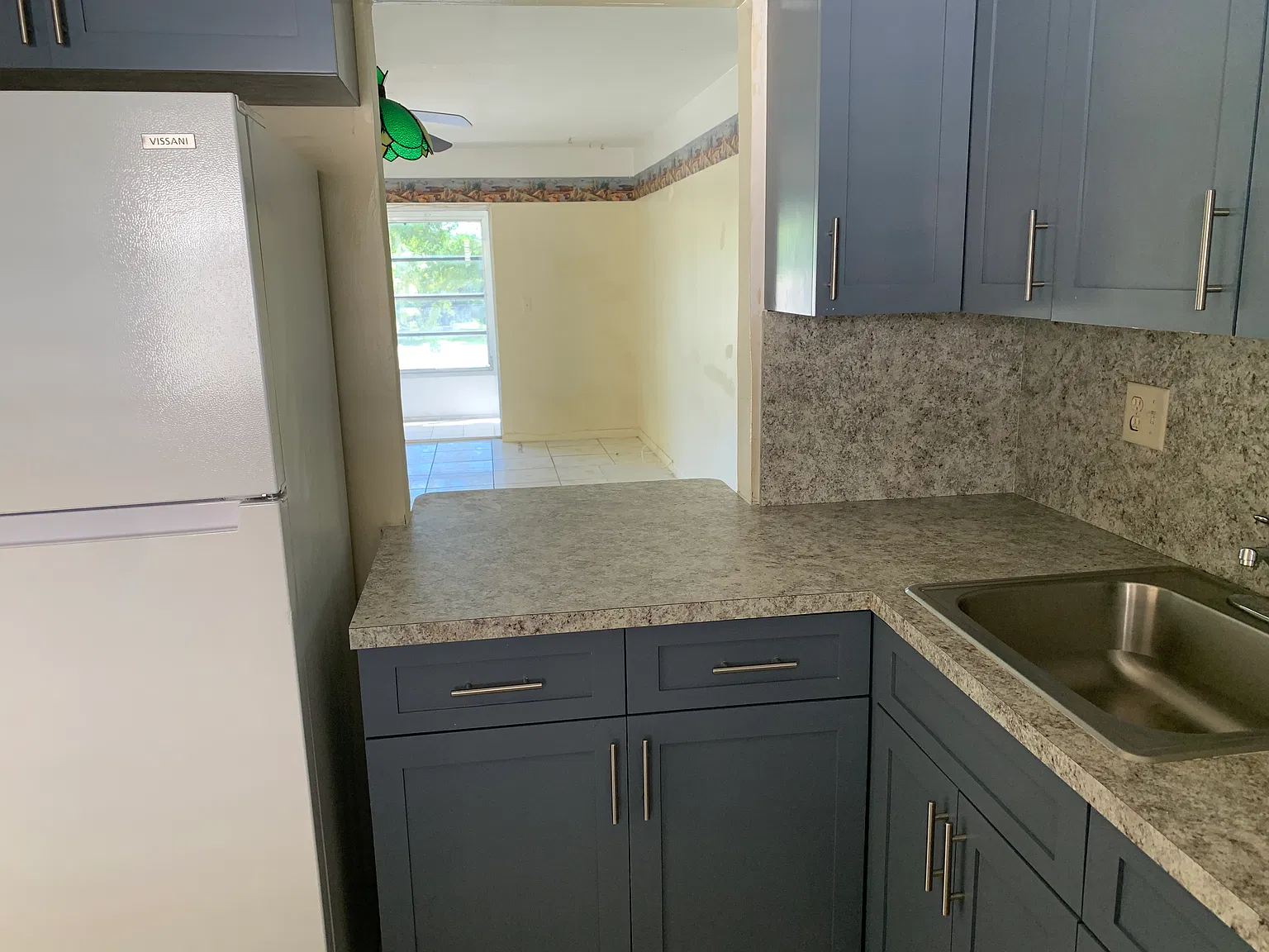 1 bed, 1.5 bath, 768 sqft, $1,500 — Photo 2
