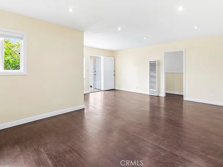 703 S Harbor Blvd — Photo 33