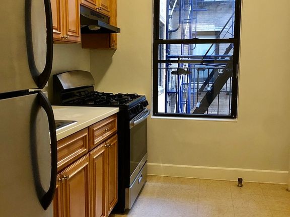 3rd image of 28-35 34th St #31