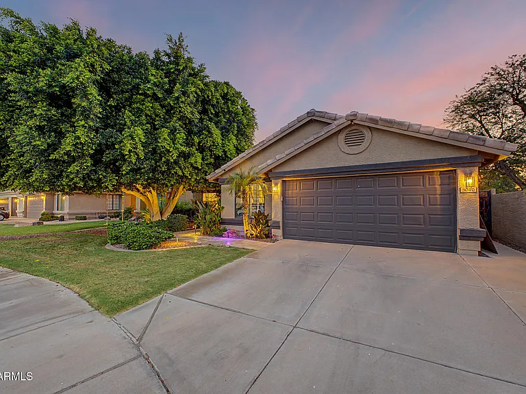 3040 S Rosemary Dr — Photo 3