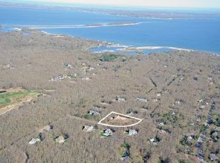 15 Eastview Ct, Sag Harbor, NY 11963