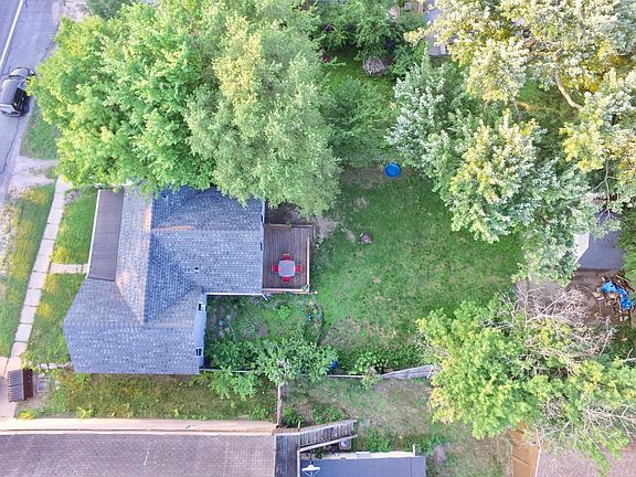 3rd image of 3012 Coit Ave NE
