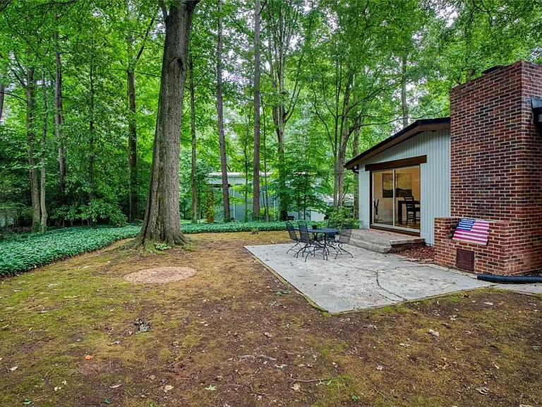 2700 Brook Park Way — Photo 40