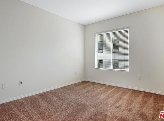 5th image of 6020 Seabluff Dr Unit 423