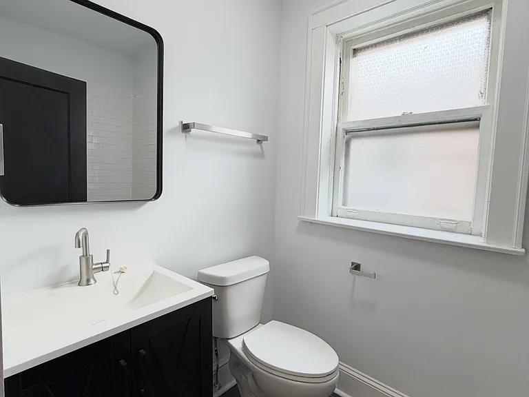 7712 S Jeffery Blvd #3 — Photo 8