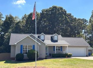 244 Pepperstone Dr, Mocksville, NC 27028