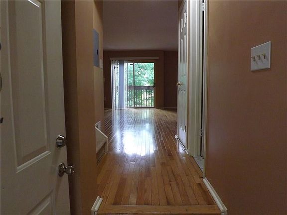 2nd image of 804 Madaline Dr #804